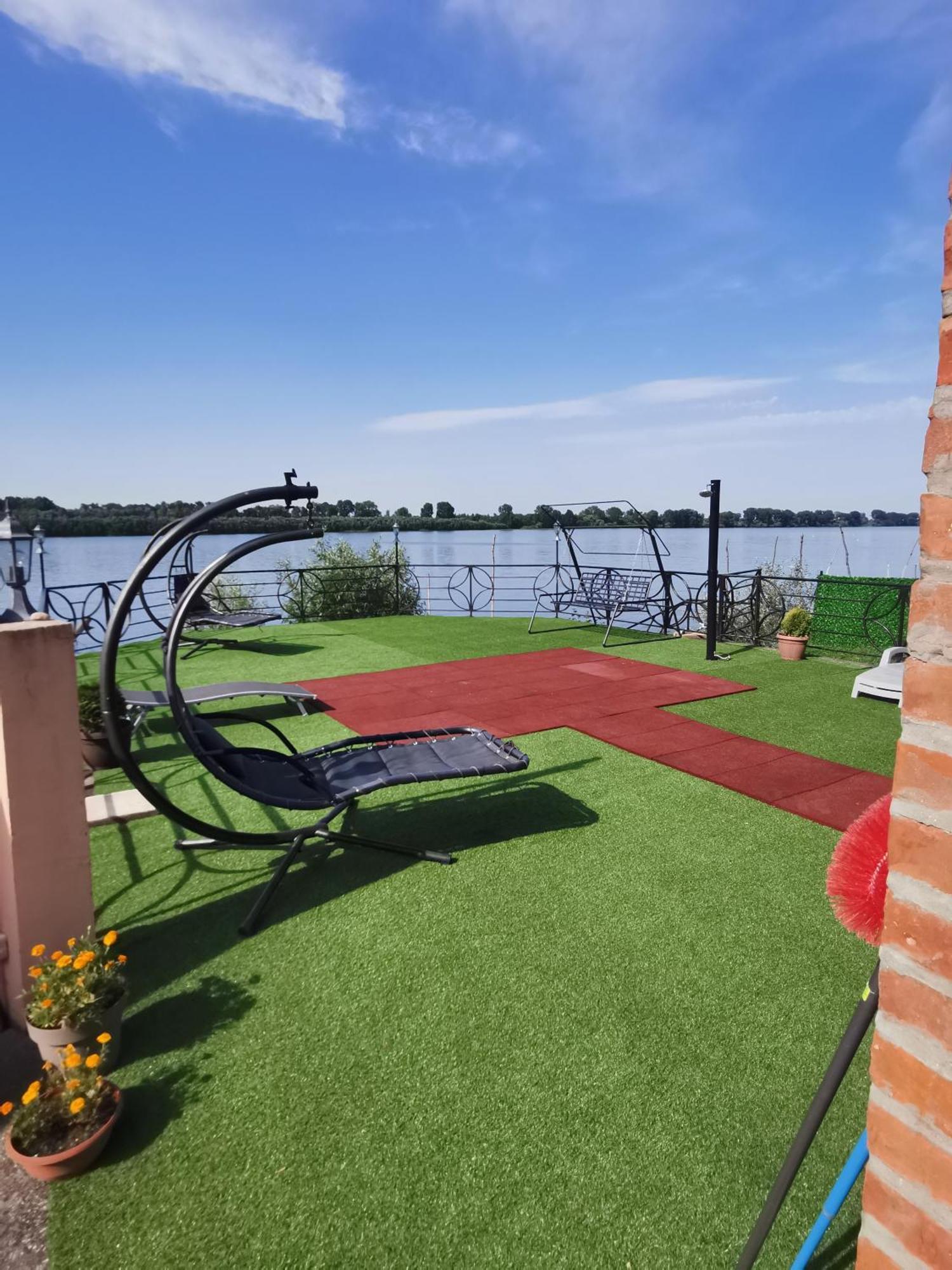 Vila Soleil Smederevo Buitenkant foto
