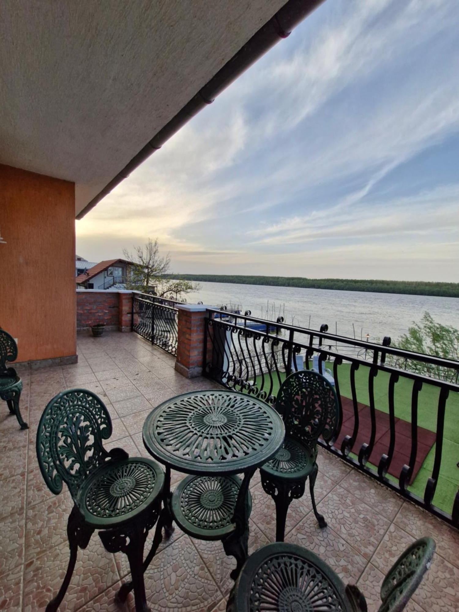 Vila Soleil Smederevo Buitenkant foto